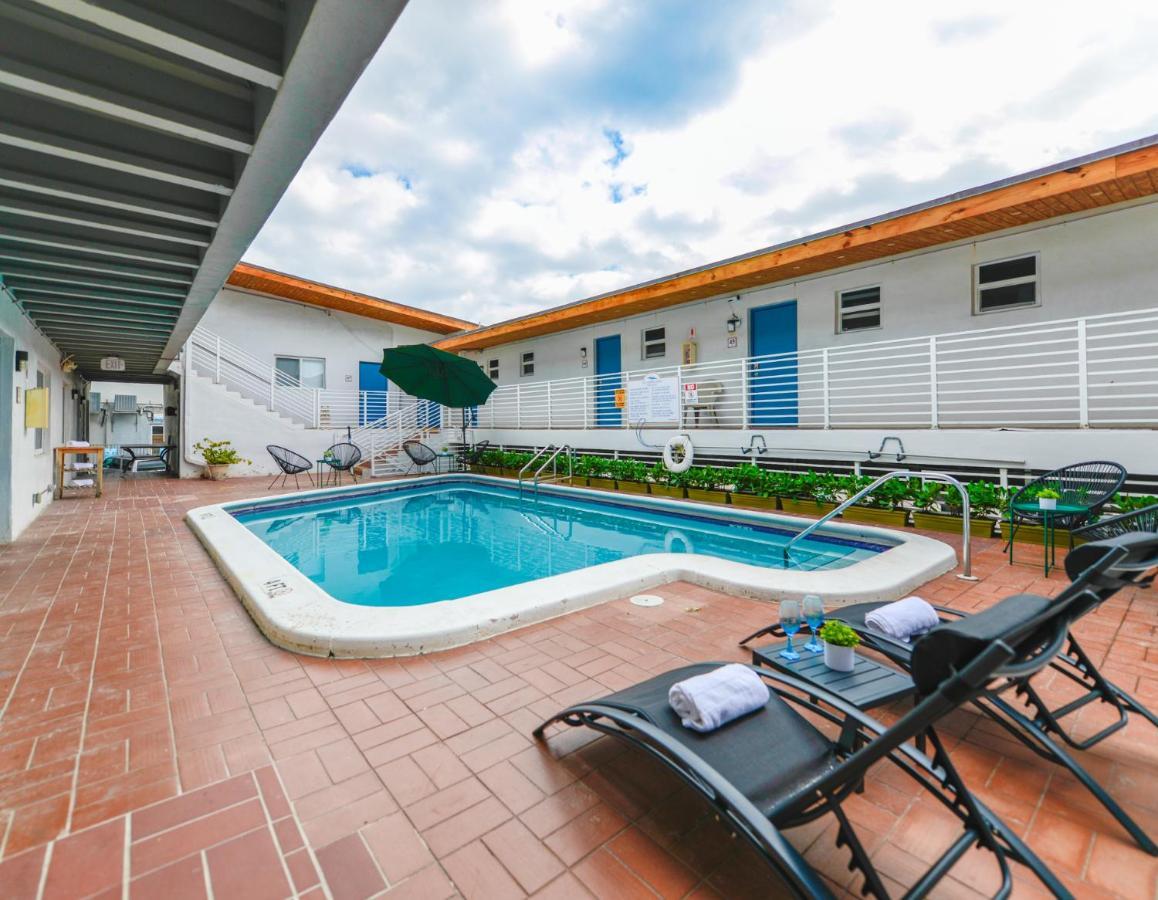Fantastic 1 Bedroom With Pool Steps From The Beach #43 Hollywood Exteriör bild