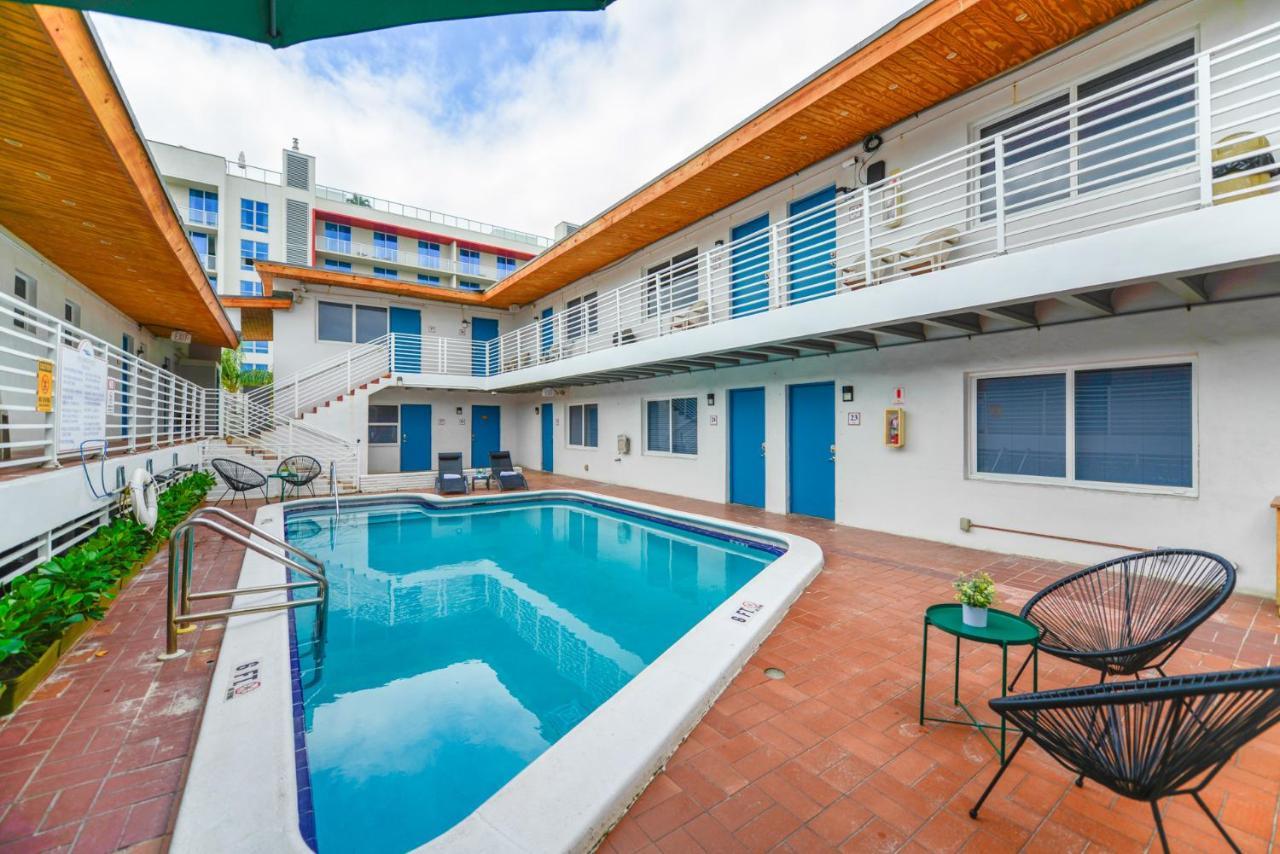Fantastic 1 Bedroom With Pool Steps From The Beach #43 Hollywood Exteriör bild